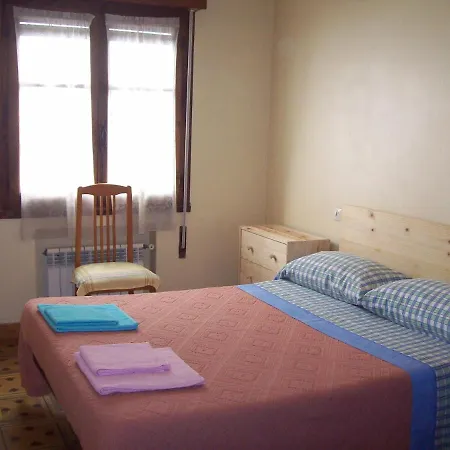 Konukevi Pinos 2*